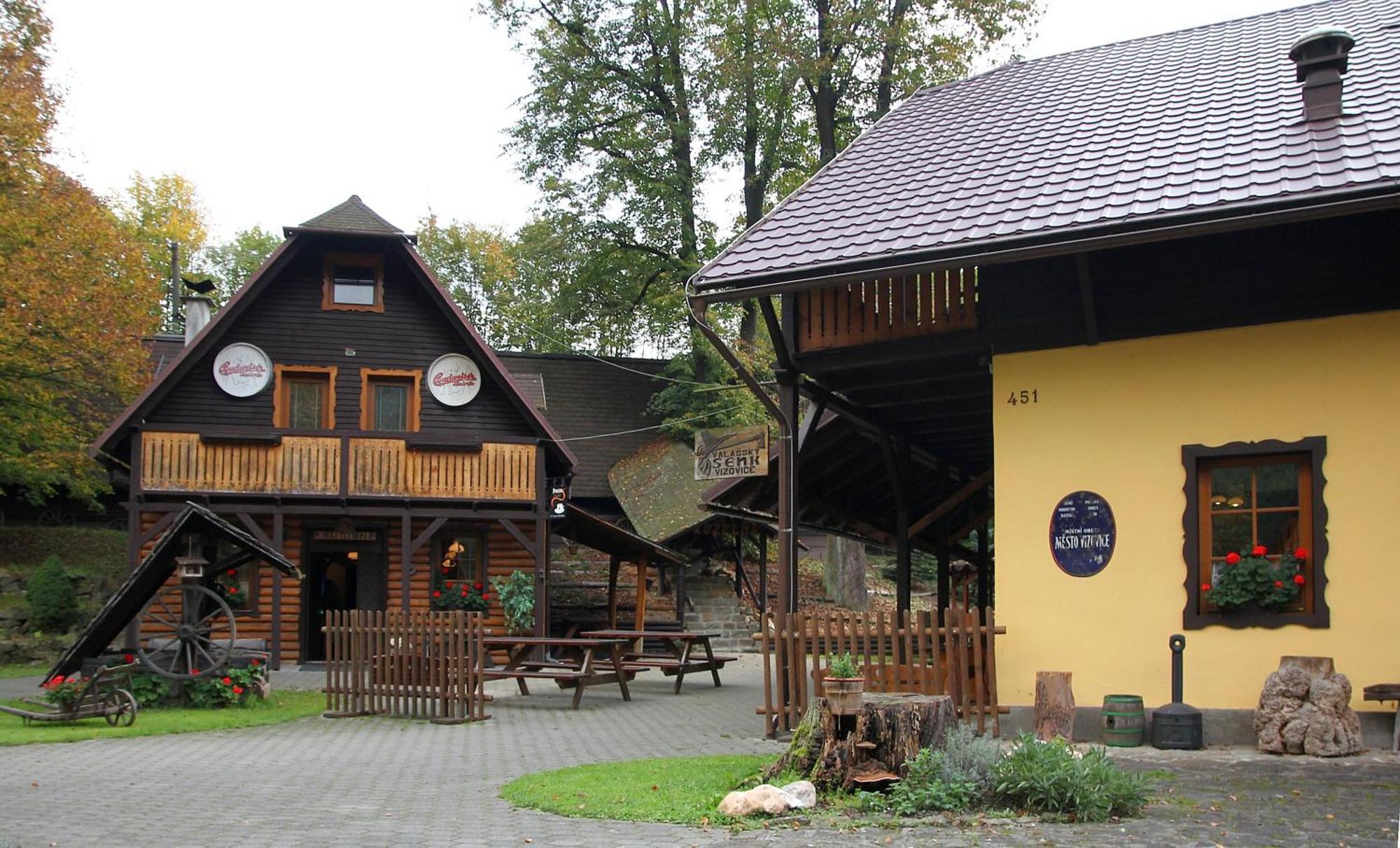 Valassky Senk Hotel Vizovice Exterior foto