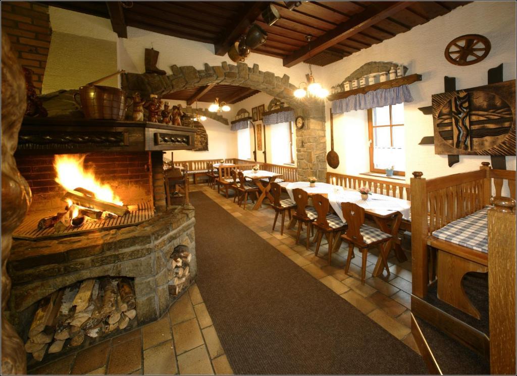 Valassky Senk Hotel Vizovice Exterior foto