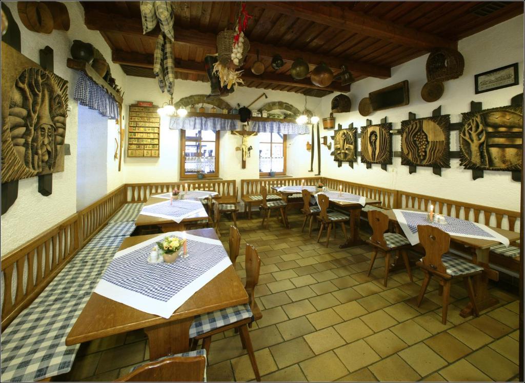 Valassky Senk Hotel Vizovice Exterior foto